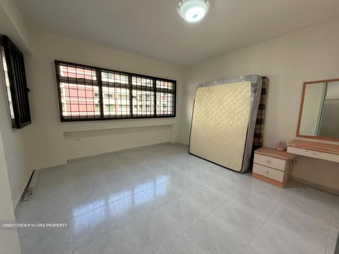 Blk 325 Tampines Street 32 (Tampines), HDB Executive #612000761